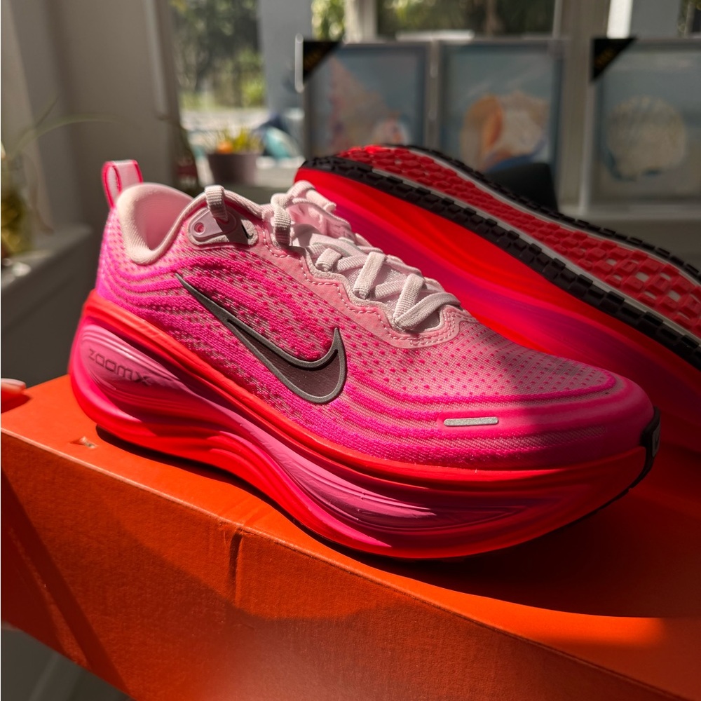 Nike Women’s Hot Pink Gradient ZoomX Running Shoes